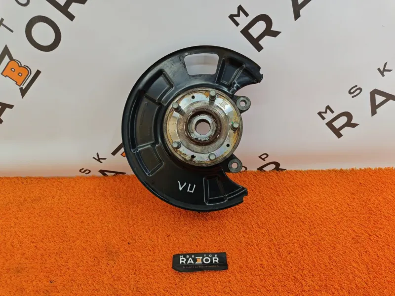 Кулак поворотный