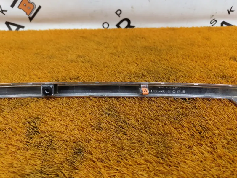 Накладка двери багажника