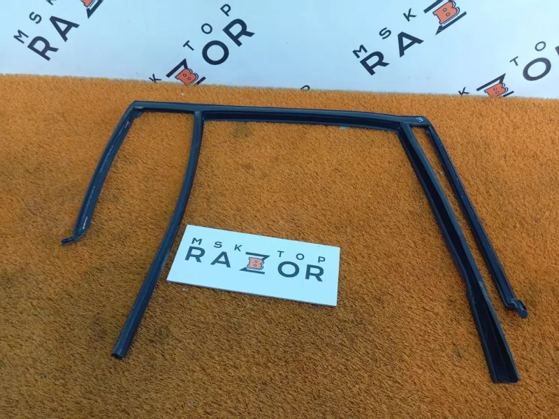 Уплотнитель стекла двери