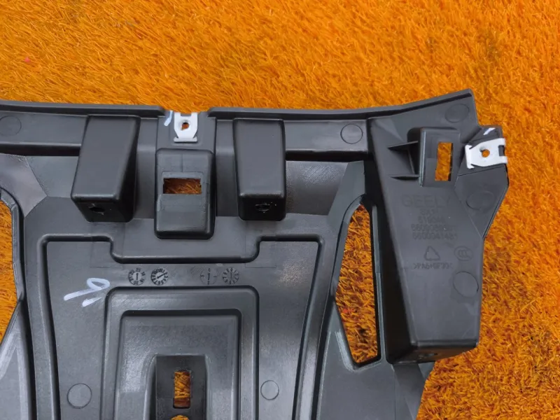 Накладка на торпедо