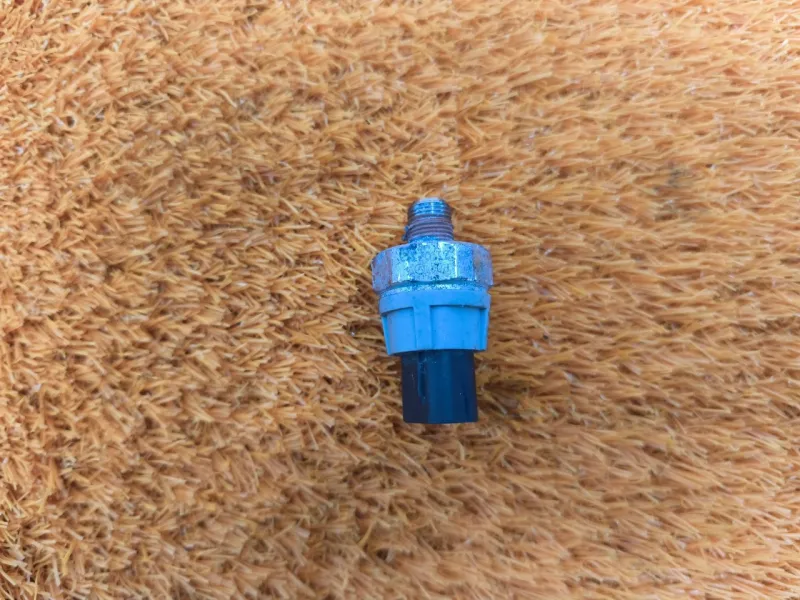 Датчик давления масла