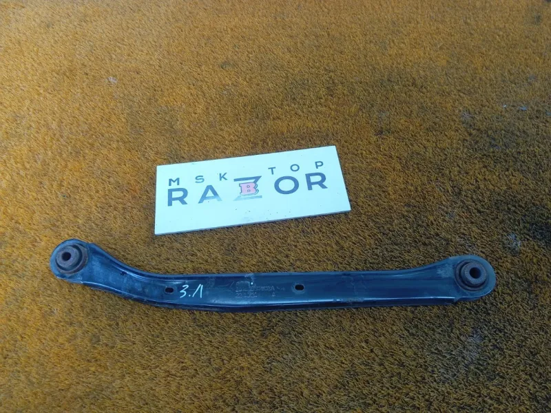 Рычаг подвески верхний