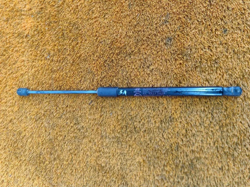 Амортизатор крышки багажника