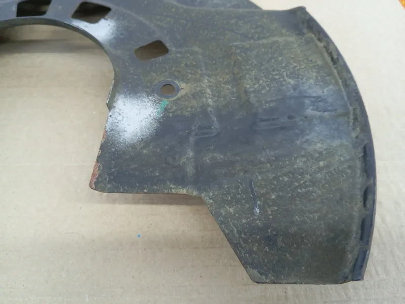 Пыльник тормозного диска