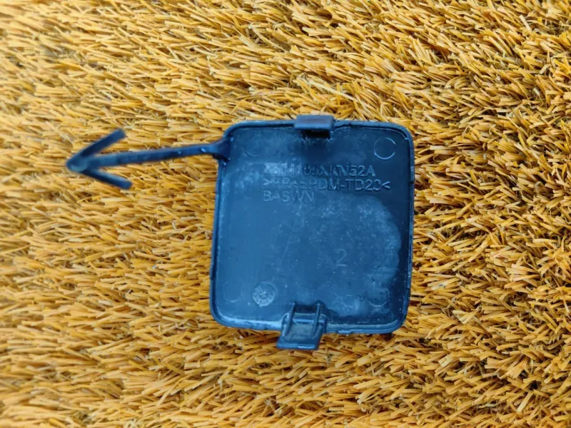 Заглушка буксировочного крюка