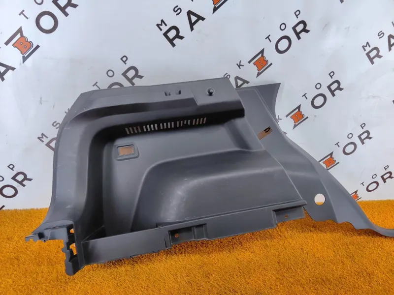 Обшивка багажника