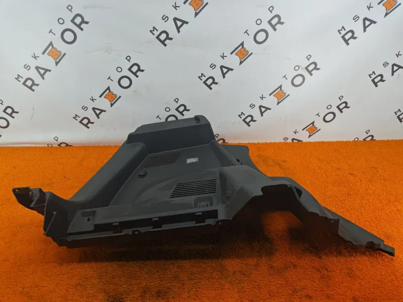 Обшивка багажника