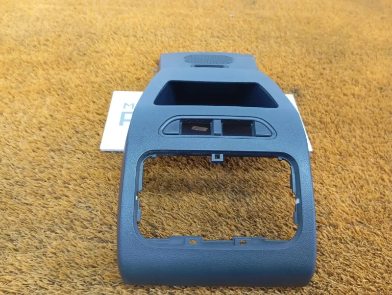 Накладка центральной консоли