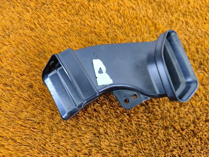 Воздуховод отопителя