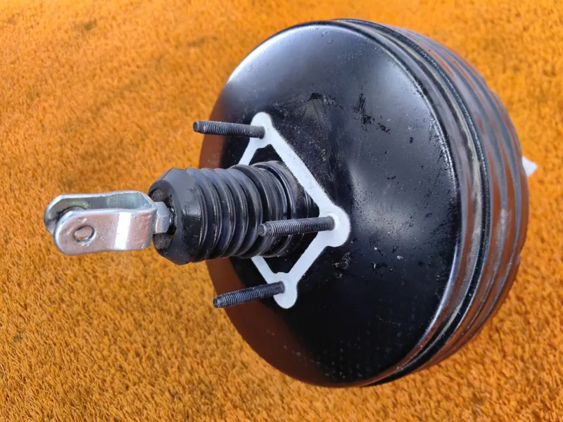 Усилитель тормозов