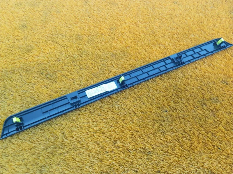 Накладка на торпедо