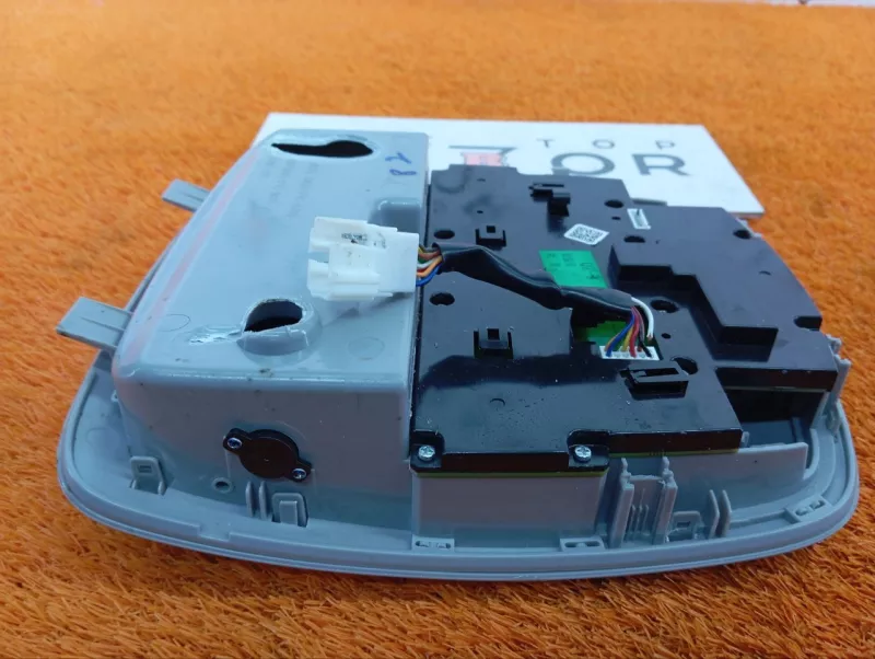 Плафон салона