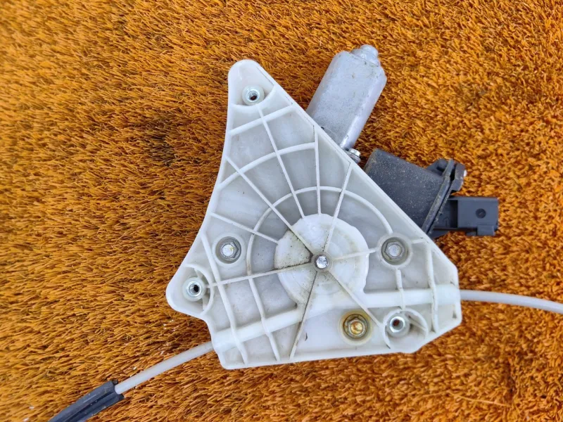 Стеклоподъемник