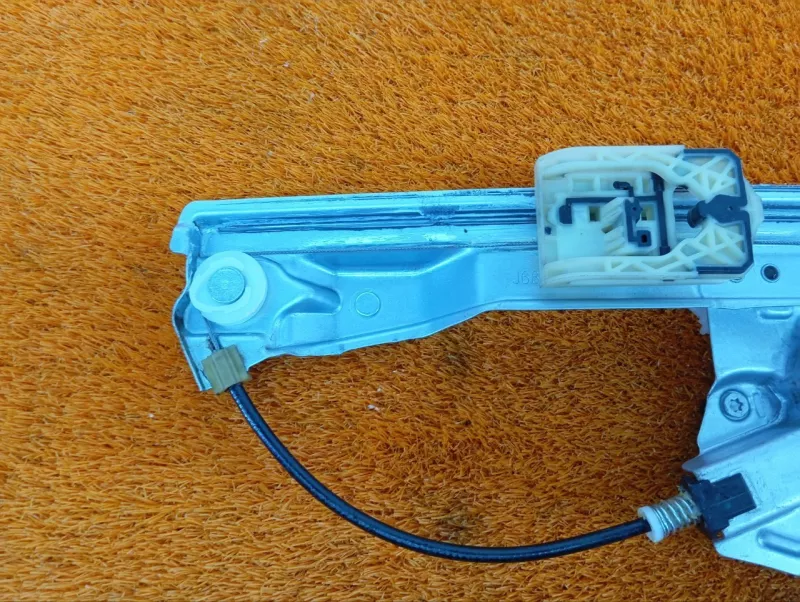 Стеклоподъемник