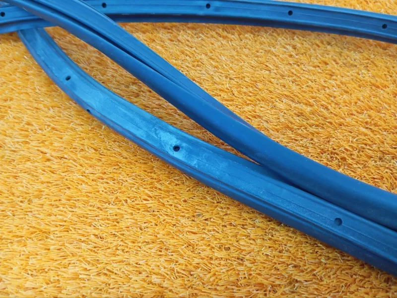 Уплотнитель двери