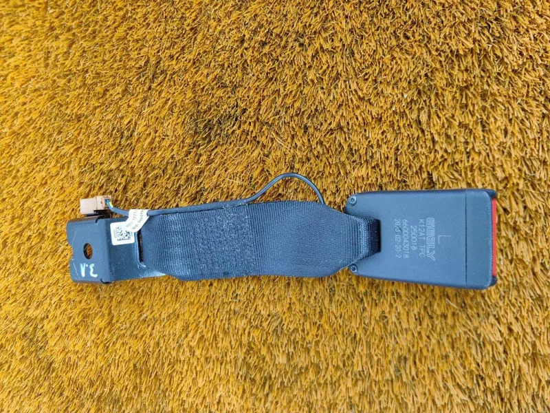 Ответная часть ремня безопасности