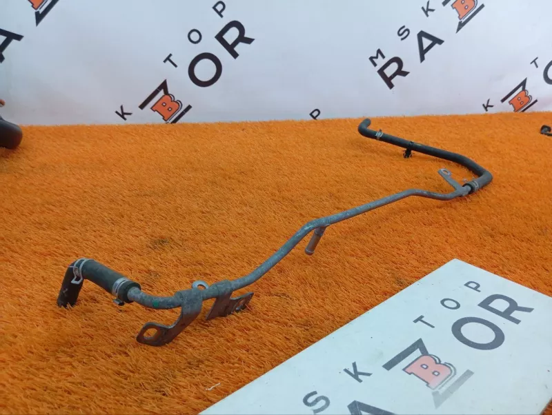 Трубка системы охлаждения