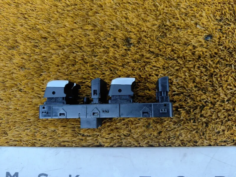 Блок стеклоподъемников