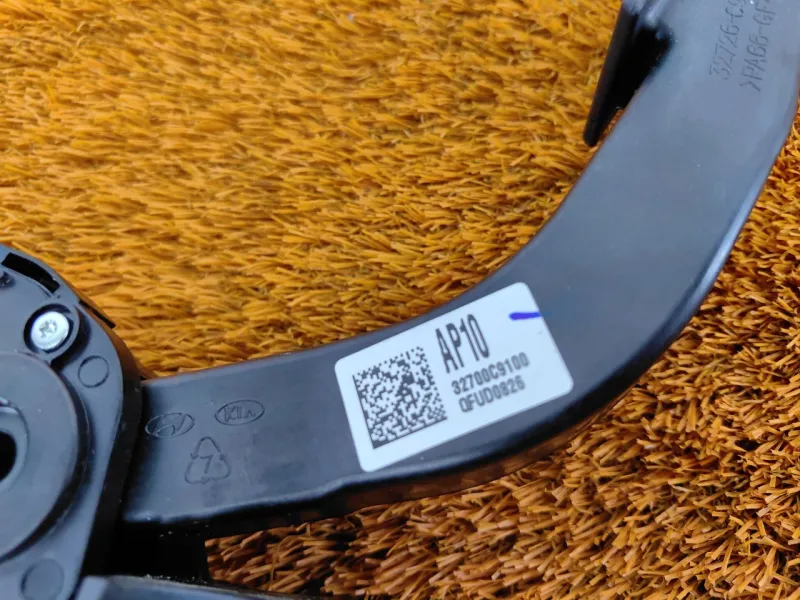 Педаль газа