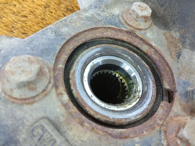 Кулак поворотный