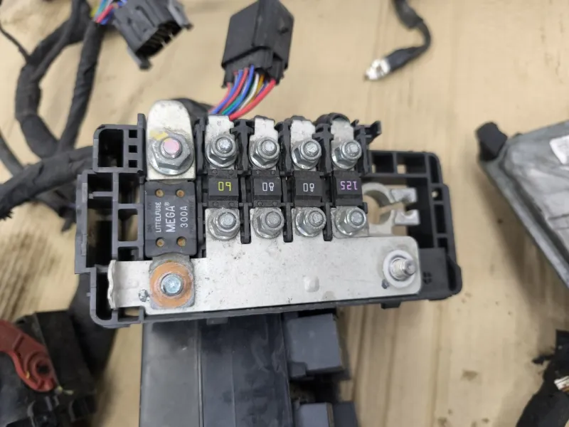 Проводка подкапотная