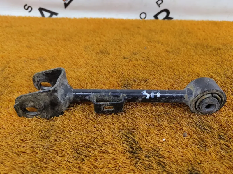 Рычаг подвески