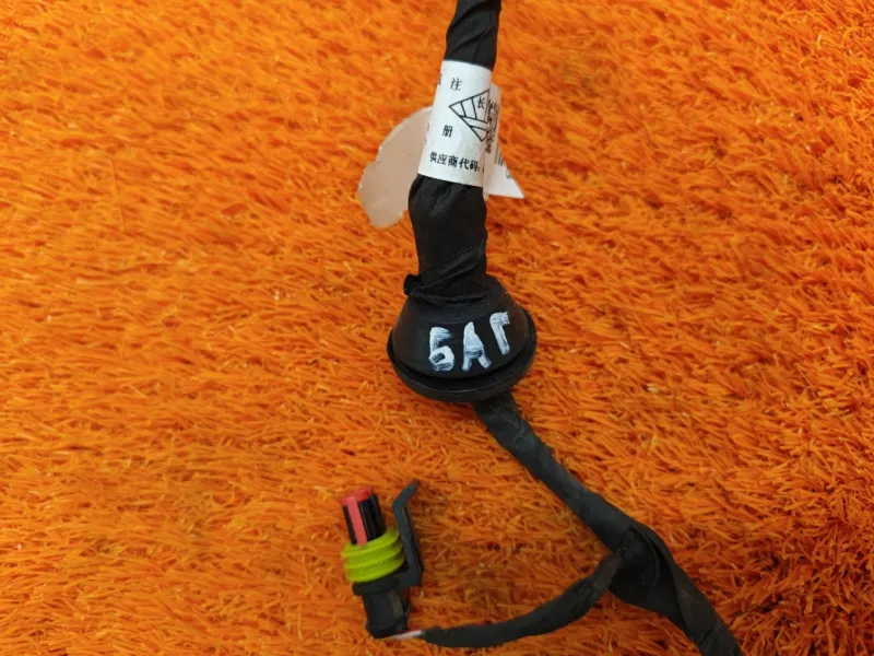 Электропроводка крышки багажника