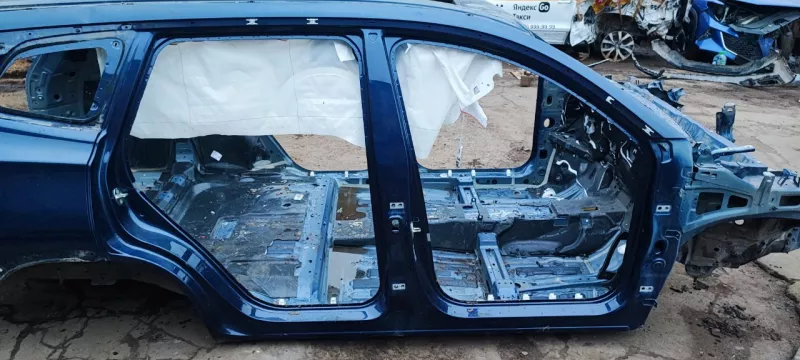 Порог с центральной стойкой