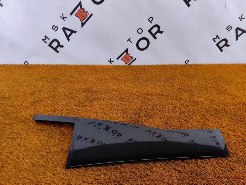 Молдинг двери