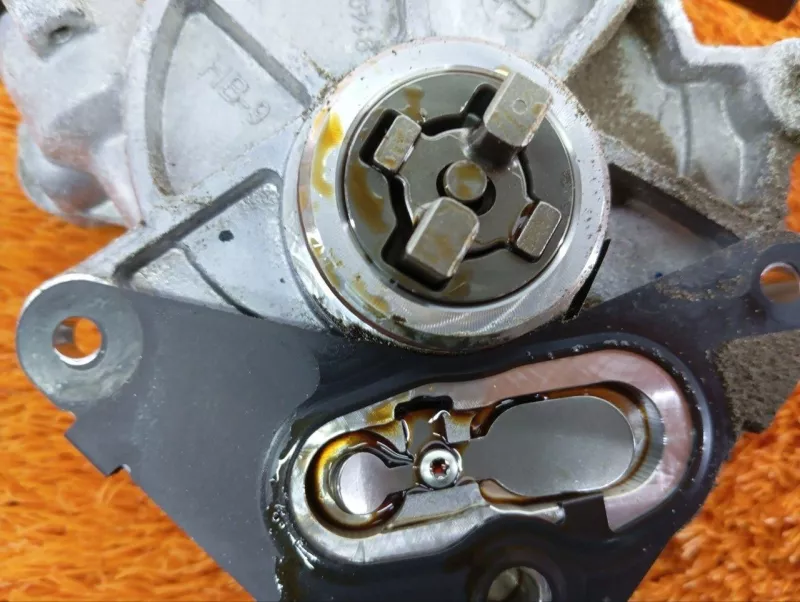 Насос вакуумный