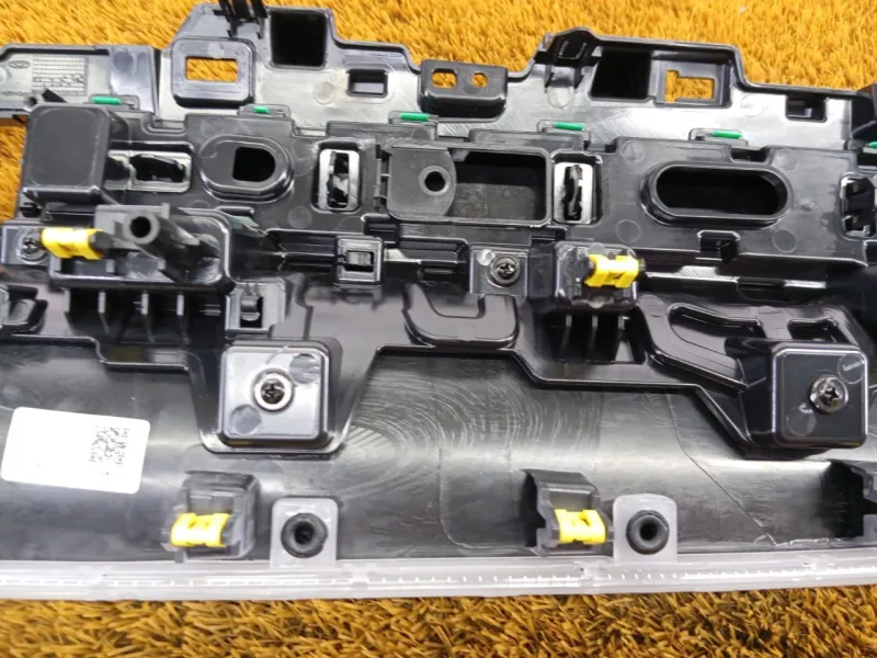 Декоративная накладка торпедо