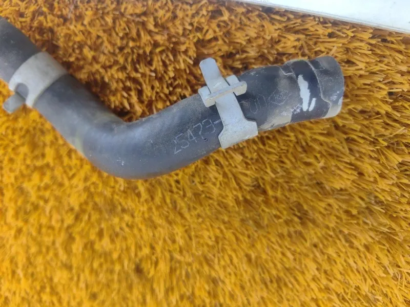 Патрубок отопителя