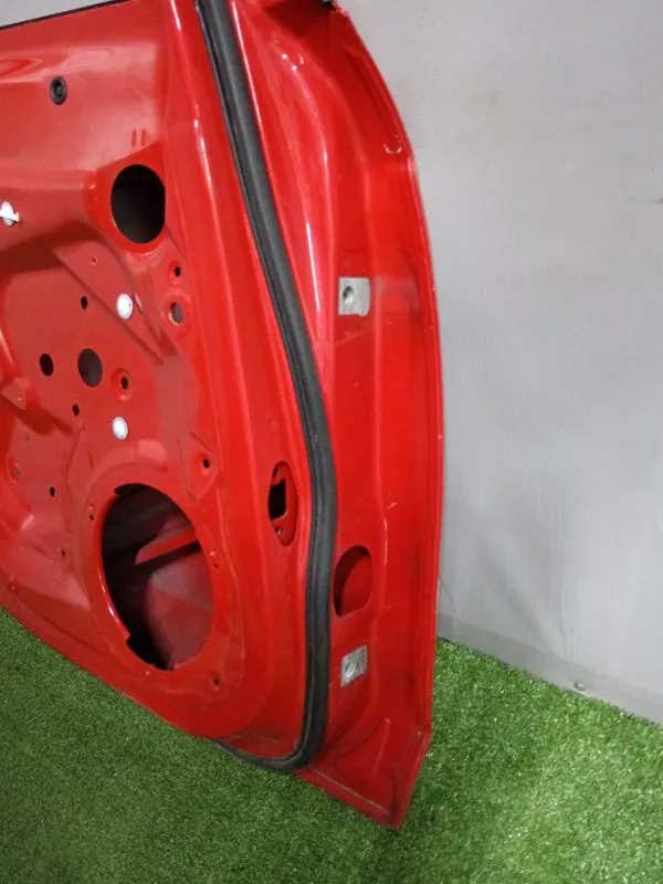 Дверь Audi A4 2008 8K9833051D B8, задняя левая