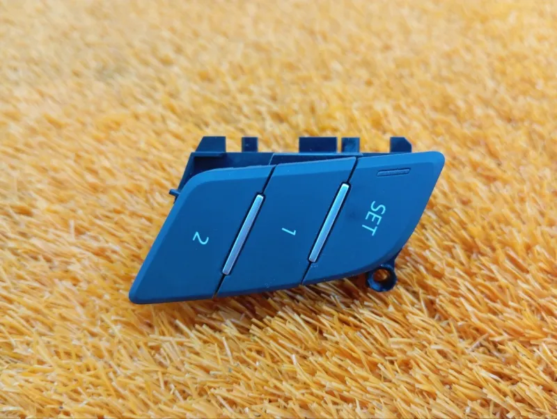 Кнопка памяти сидений