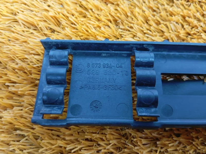 Кронштейн BMW X3 2018 13628573934 G01 B47