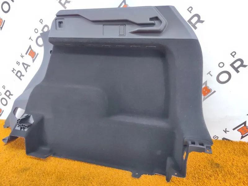 Обшивка багажника