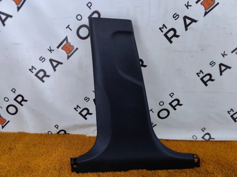 Обшивка центральной стойки