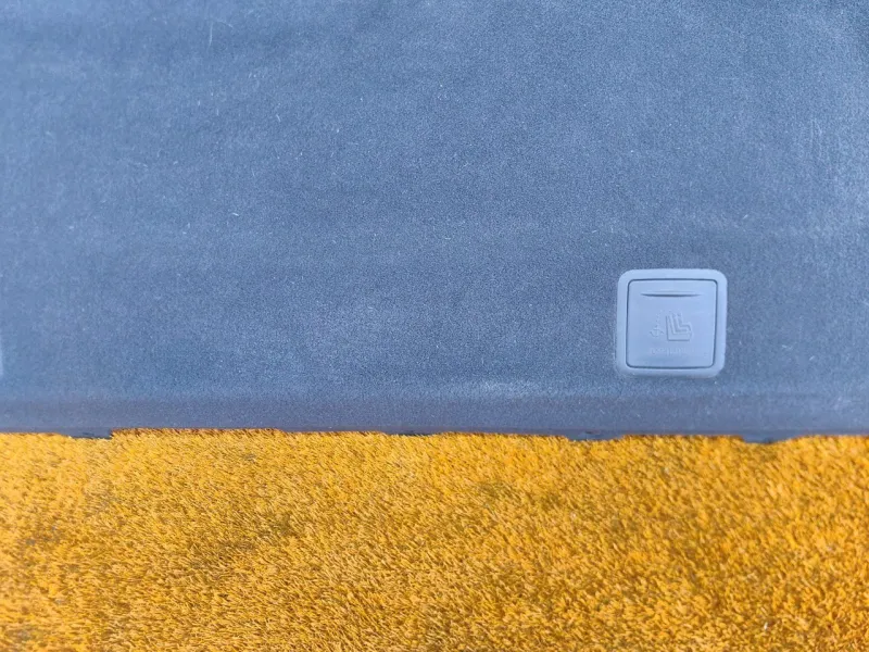 Полка багажника