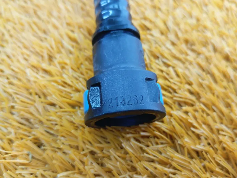 Трубка топливная