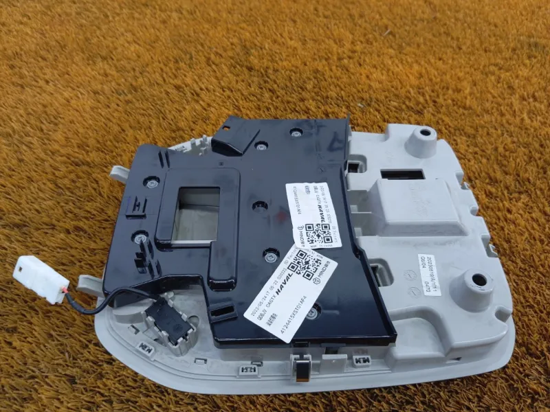 Плафон салона