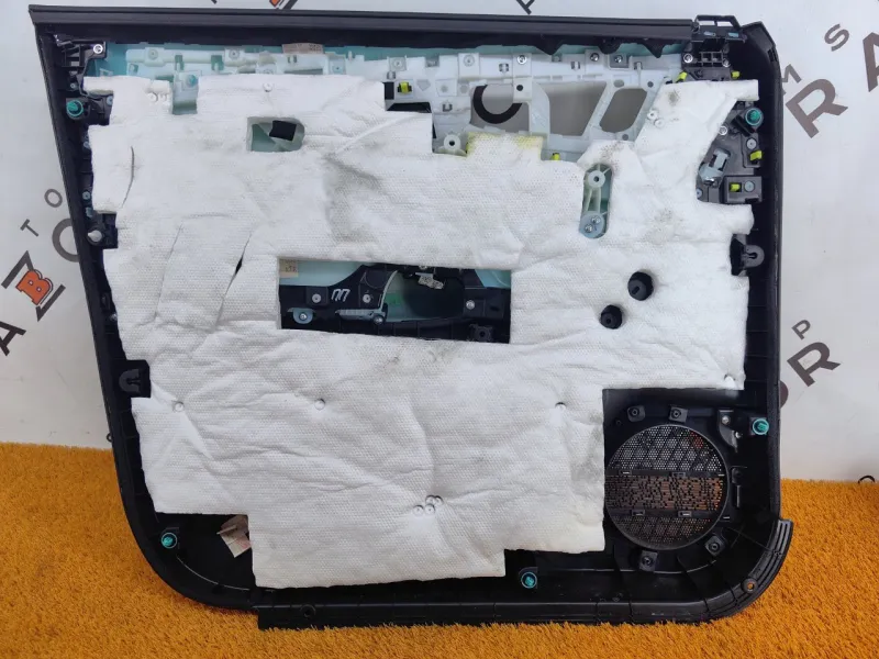 Обшивка двери