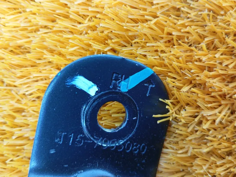 Крепление сиденья