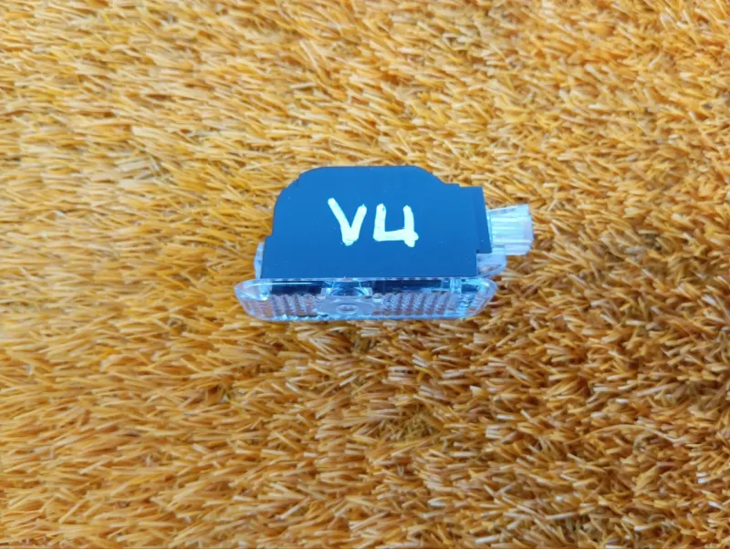 Плафон подсветки двери