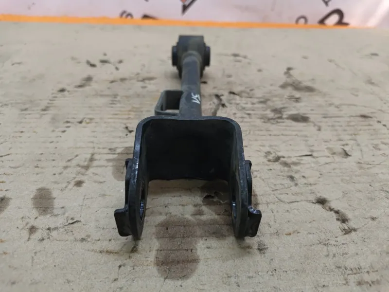 Рычаг подвески