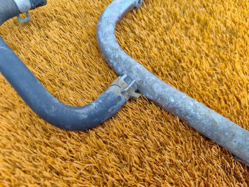 Трубка системы охлаждения