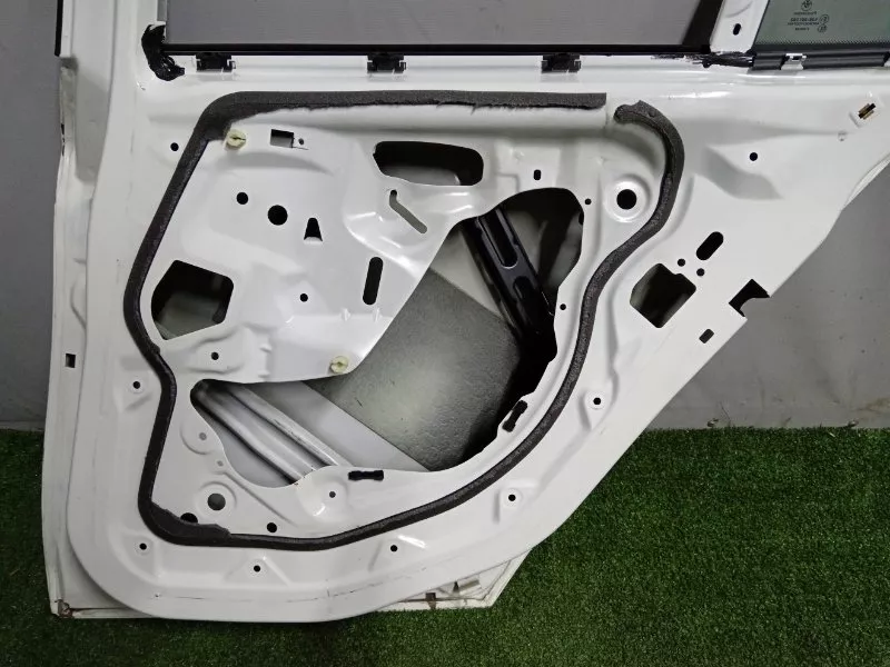 Дверь BMW 1-Series 2005 41527191018 E87, задняя правая
