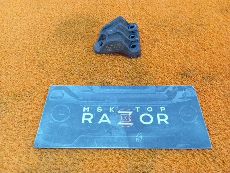 Кронштейн опоры двигателя