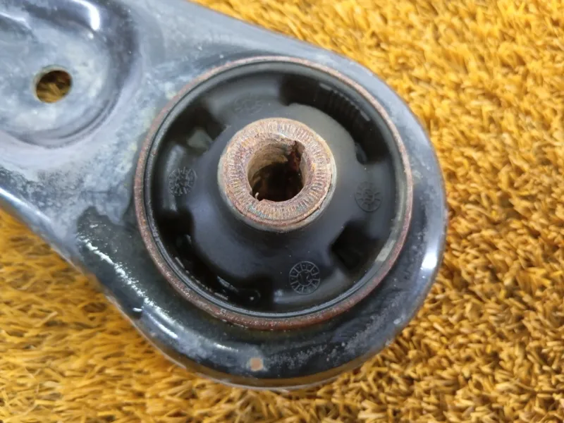 Рычаг подвески