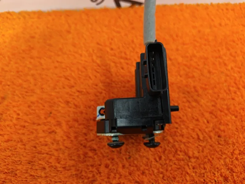 Замок двери