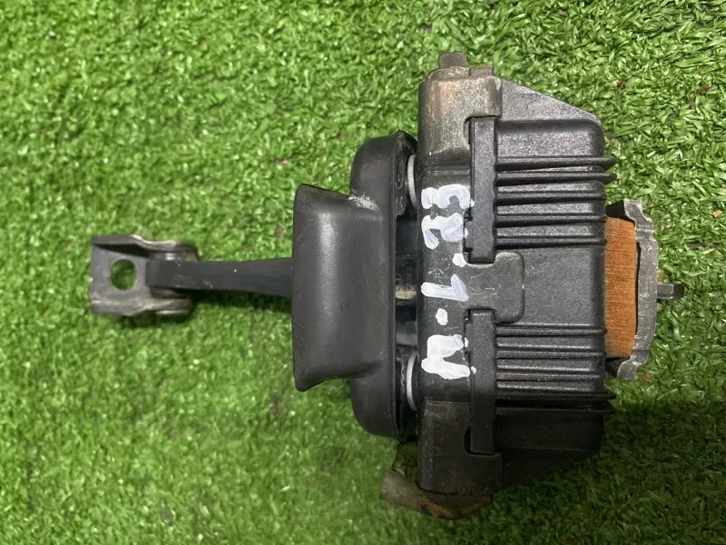 Ограничитель двери